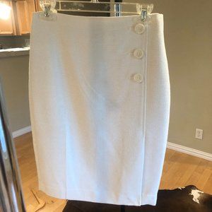 White Tweed Pencil Skirt - Business / Cocktail - Ann Taylor NWT!
